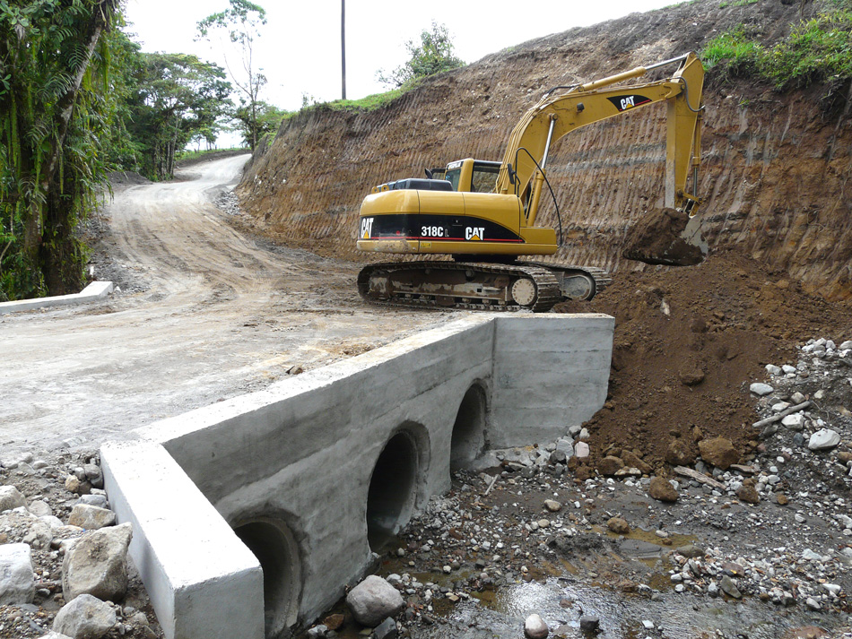 Volcan Pacifica: Bridge construction, May 2008